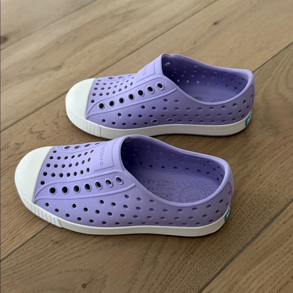 Native Jefferson Low-Top Shoe - Picture 2 of 4